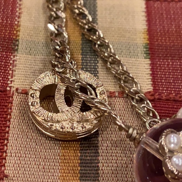 Authentic Chanel earrings - Picture 5 of 13